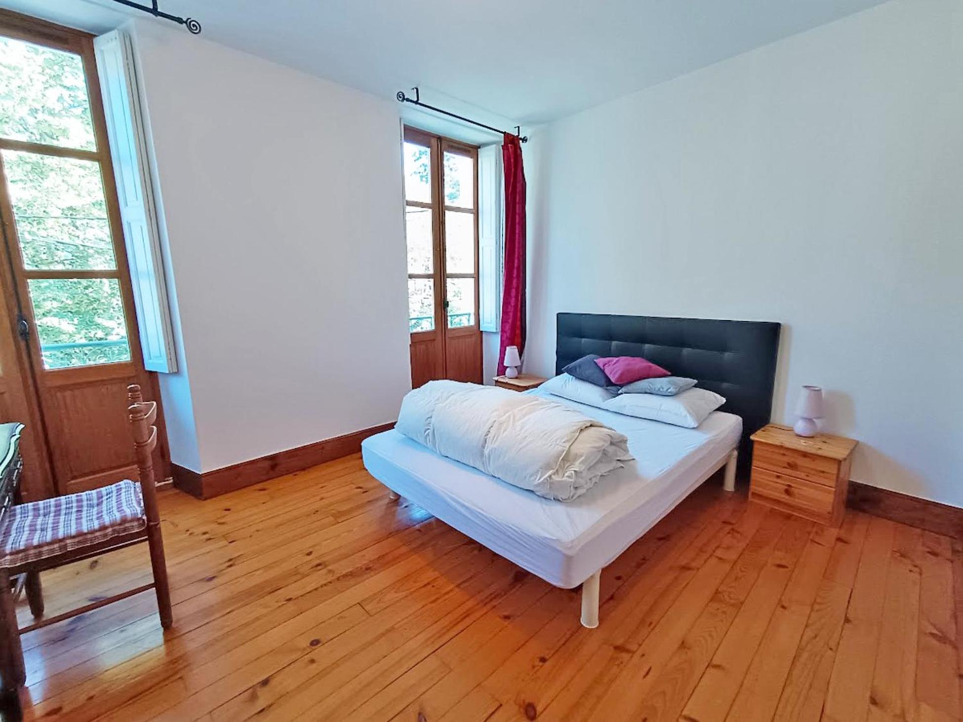 Апартаменты Le Petit Cerf, T3, Wifi, Cave Bagneres-de-Luchon Экстерьер фото